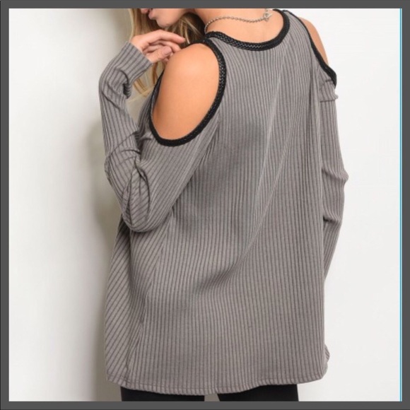 ❄️COLD SHOULDER CHARCOAL GRAY TOP WITH BLACK TRIM - Picture 3 of 5